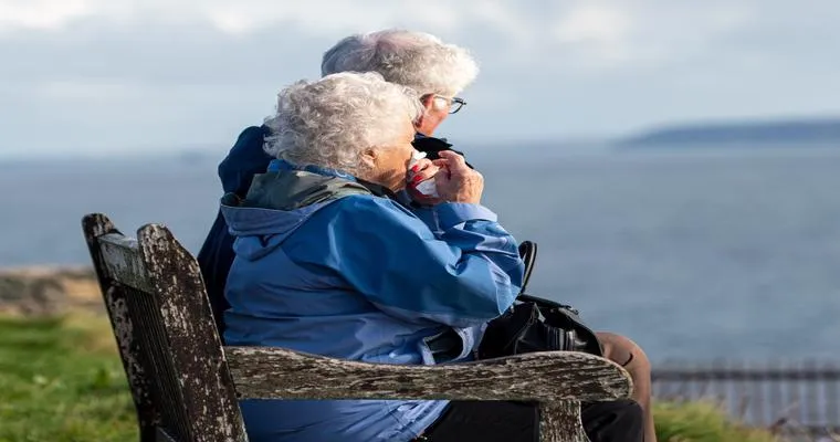 When a Loved One with Alzheimer's Doesn't Recognize You