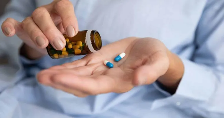 The Growing Problem of Prescription Drug Addiction in Seniors